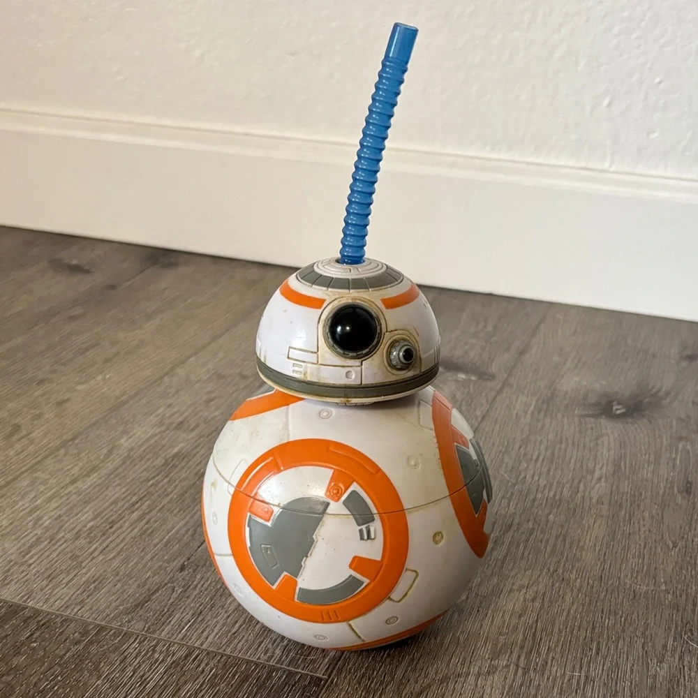 Disney Parks BB-8 Star Wars Sipper Cup
